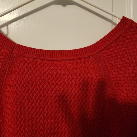 Red light weight ribbed sweater. Like New. Scoop Neck. XL - Picture 10 of 11